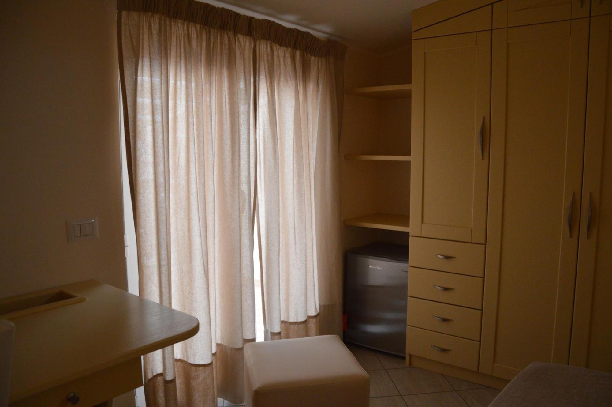 רוצ'לה איוניקה B&B E Casa Vacanza Al Castello מראה חיצוני תמונה